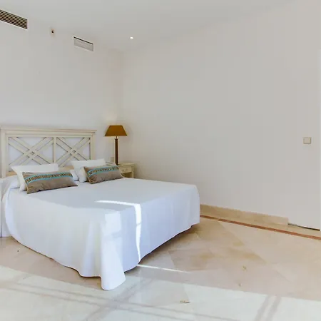 Lirios Villa *