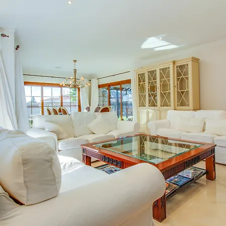 Lirios Villa Marbella